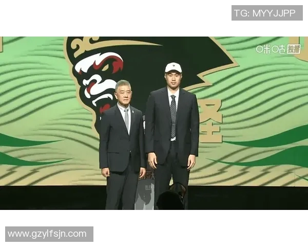 成都篮球队实力揭秘：从训练到比赛的全景分析与展望