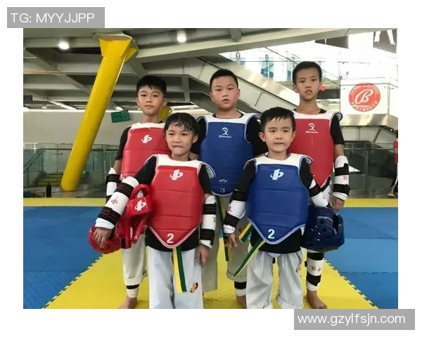 李丽的羽毛球人生：从青涩少女到冠军教练的深度对话与成长历程