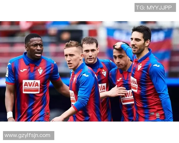 拉斯帕尔与埃瓦尔的激烈对决揭示西乙联赛新格局