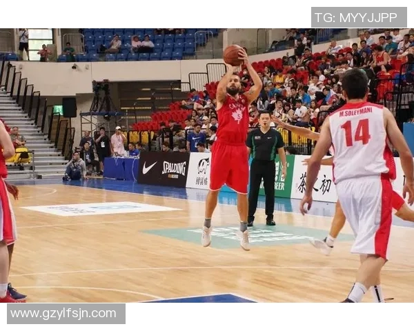 琼斯杯精彩对决立陶宛挑战加拿大篮球强队的巅峰之战 琼斯杯精彩对决立陶宛挑战加拿大篮球强队的巅峰之战