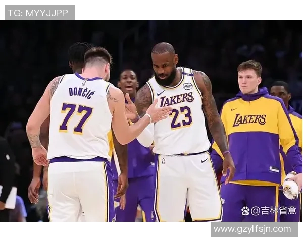 篮网队与湖人队精彩对决直播全程回顾与赛后分析 篮网队与湖人队精彩对决直播全程回顾与赛后分析