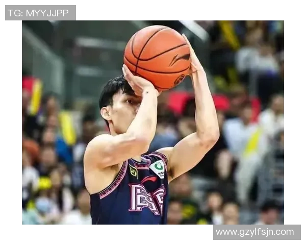 赵岩昊的篮球之路从青涩少年到CBA明星的成长历程与未来展望