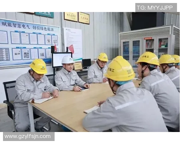 张帆的奋斗历程与人生智慧探讨：从平凡到卓越的成长之路