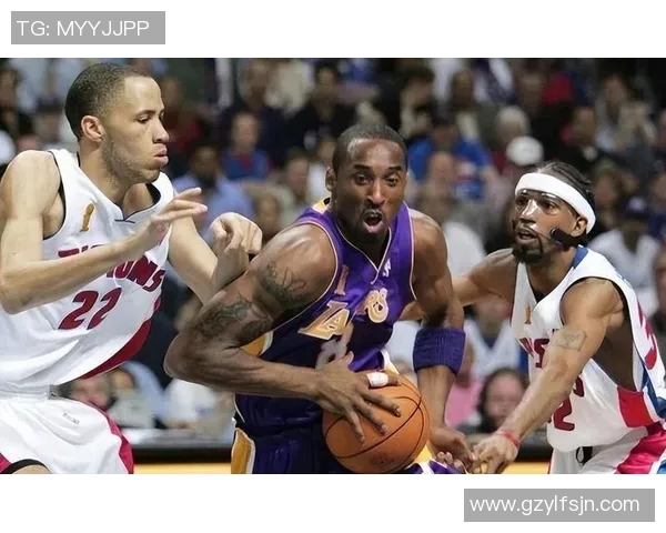 活塞与湖人激战正酣最终比分揭晓引发球迷热议