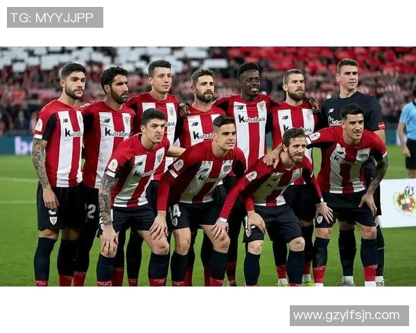 里昂与巴萨对决结果揭晓球迷热议比赛精彩瞬间与战术分析