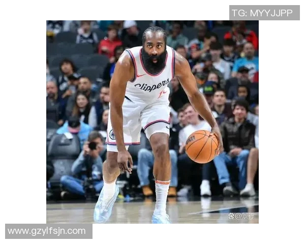 马刺与快船激战正酣NBA录像回顾12月14日精彩瞬间分析 马刺与快船激战正酣NBA录像回顾12月14日精彩瞬间分析