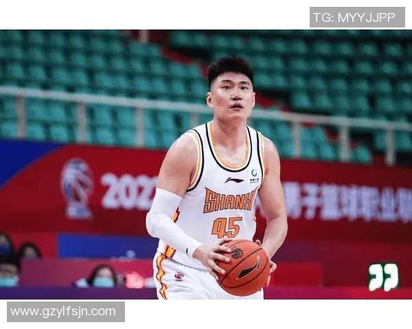 常林的成长之路：从篮球新星到职业生涯的辉煌历程