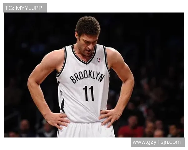 布鲁克洛佩斯：从篮坛新星到NBA冠军的传奇之路